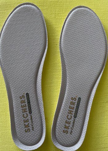 Skechers Kadın tabanlık Dolgu Topuklu Spor Ayakkabı 37