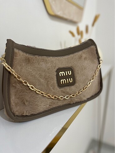 Peluş model