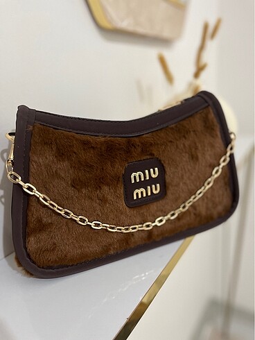 Miu Miu Peluş model