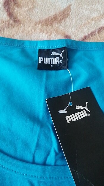 Puma T-shirt orijinal değildir diye düşünüyorum