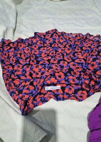 Pull and Bear Canli Cicek Desenli Rahat Kadin Bluz