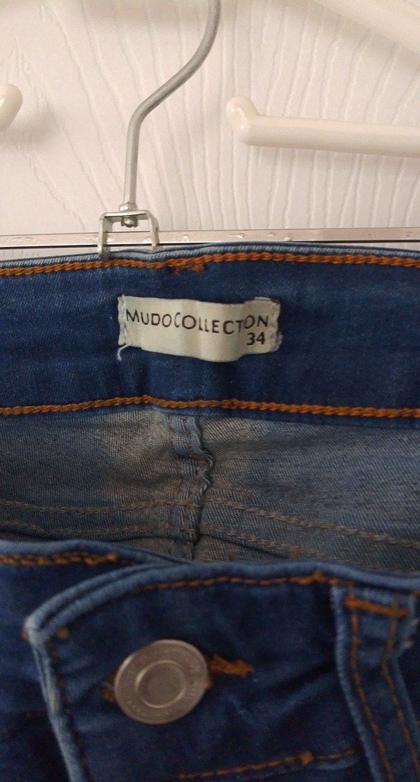 Koyu Mavi Dar Kesim Denim Jean — görsel 2/4