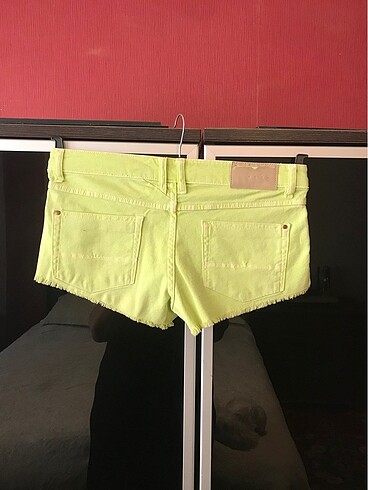 Pull and Bear Mini şort