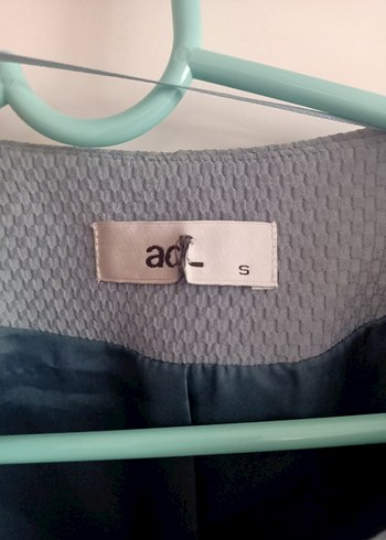 Adil Işık Tek kopçali Mavi Kadın Ofis Ceketi