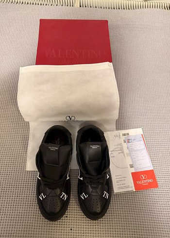 Valentino Siyah Deri Sneaker