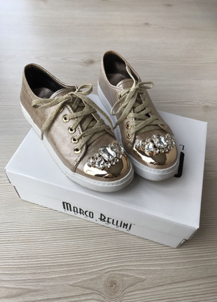 TAŞLI SNEAKER