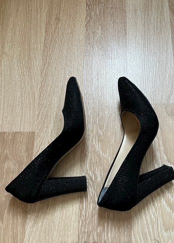 Diğer Siyah Stiletto Topuklu Kadın Ayakkabı