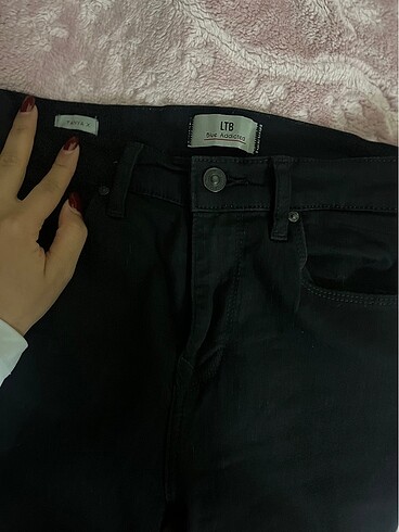 28 Beden siyah Renk Ltb siyah jean