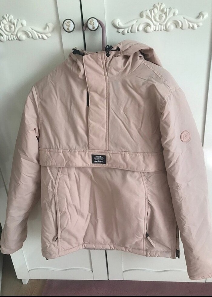 Mont.... Pull And Bear Mont 20 İndirimli Gardrops