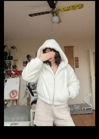 Kürklü Kapüşonlu Beyaz Mini Ceket - Görsel 5