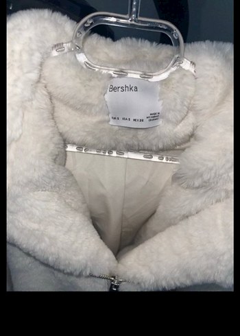 Beyaz Kapüşonlu Şişme Kadın Mont - Görsel 4