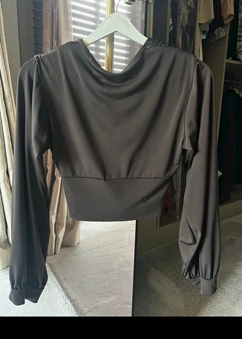 Kahverengi V Yaka Pilili Kadın Bluz - Görsel 2