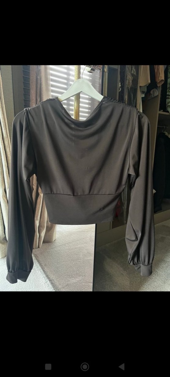 Kahverengi V Yaka Pilili Kadın Bluz - Görsel 2