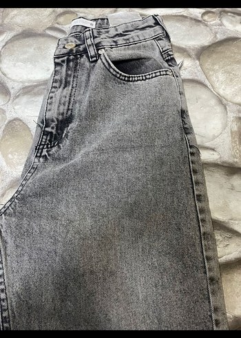 Gri Bol Kesim Midi Kot Pantolon - Görsel 8