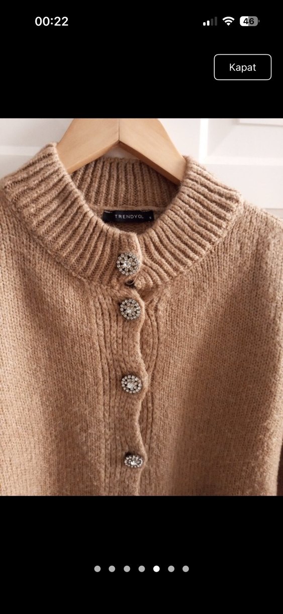 Bej Düğmeli Kadın Hırka - Görsel 5