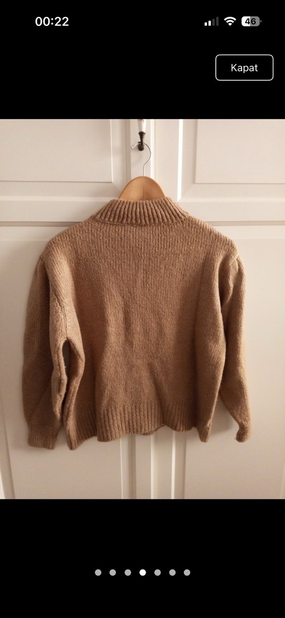 Bej Düğmeli Kadın Hırka - Görsel 4