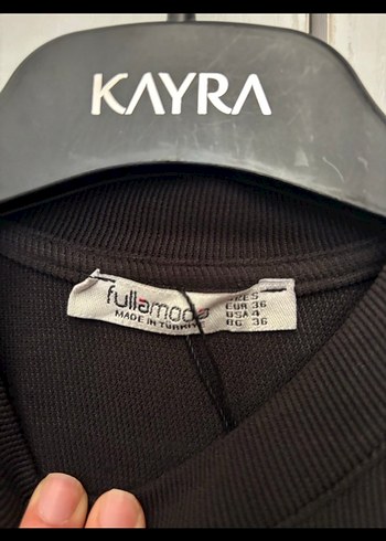 Uzun Kollu Siyah Gotik Fırfırlı Bluz - Görsel 4