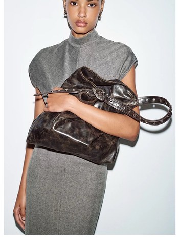 Kemer Detaylı Parlak Kahverengi Deri Kadın Çanta - Görsel 2