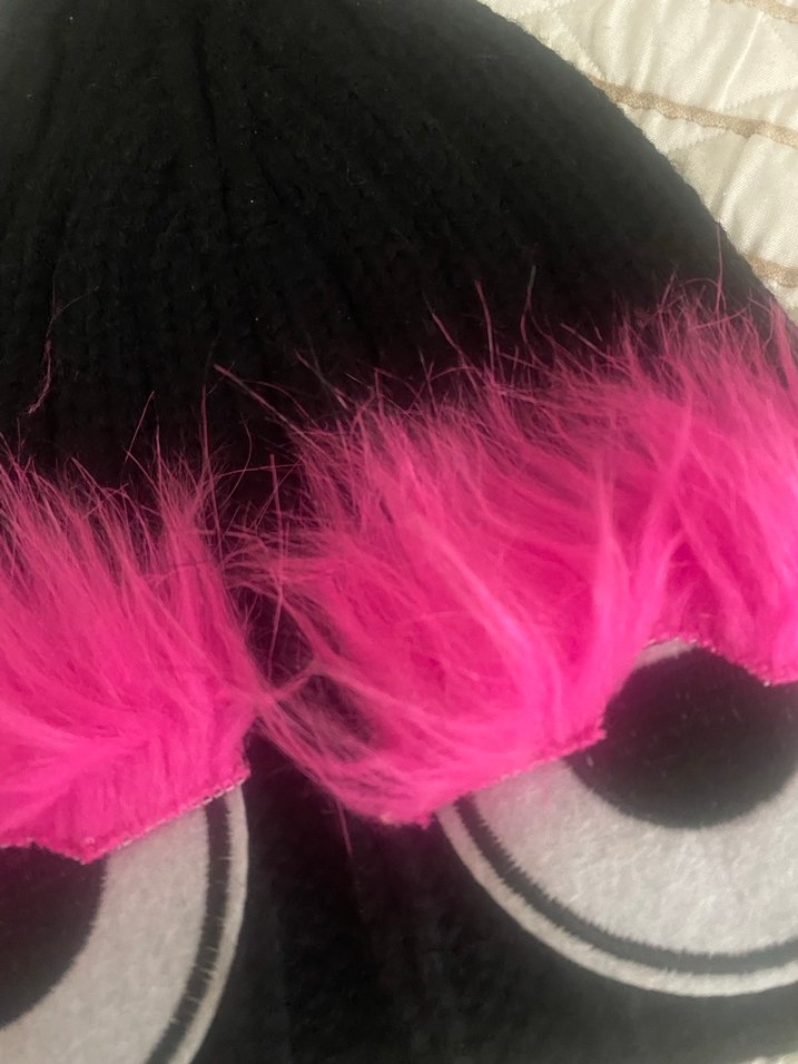 Pembe Kürklü Gotik Kadın Bere - Görsel 2