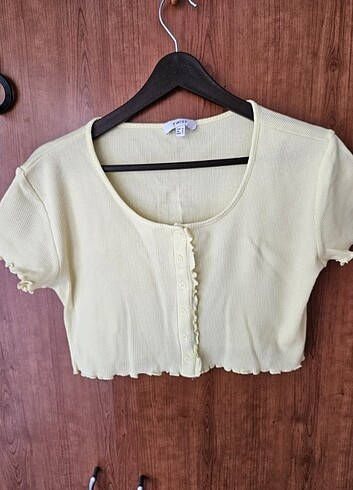 Twist marka crop