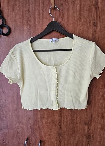 m Beden Twist marka crop