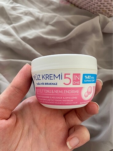 Nivea yü kremi spfli