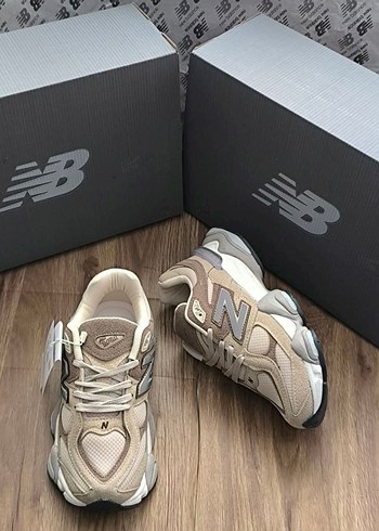 New Balance 9060