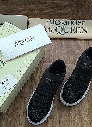 Alexander McQueen ALEXANDER MCQUEEN
