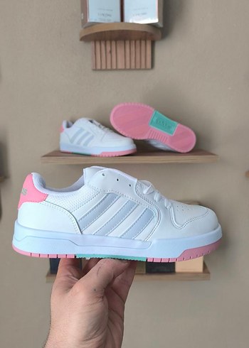 Adidas Entrap
