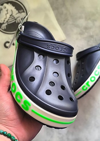 Crocs 43