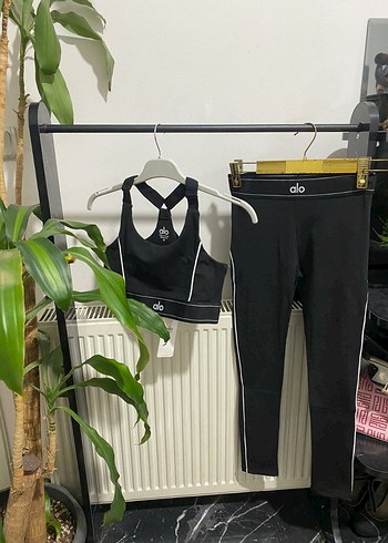 Alo yoga takım - Görsel 9