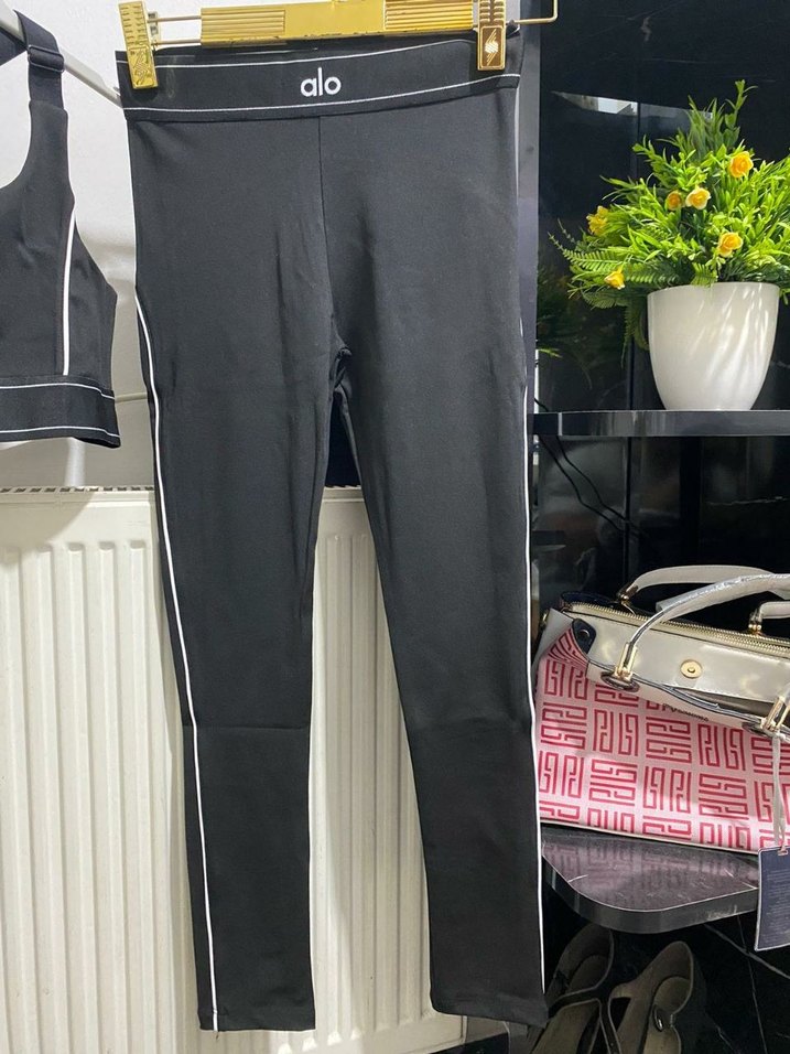 Alo yoga takım - Görsel 2