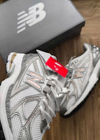 40 Beden New Balance 1906