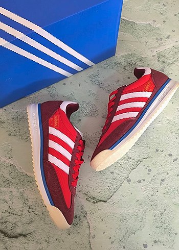 Adidas SL72
