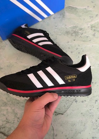 Adidas SL72