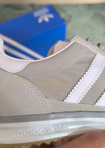 40 Beden ten rengi Renk Adidas SL72