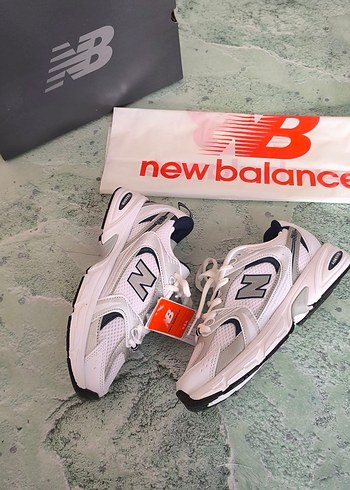 38 Beden beyaz Renk New Balance 530