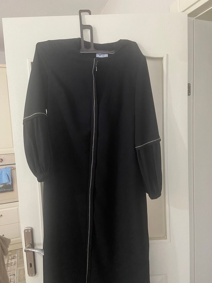 Siyah Fermuarlı Uzun Kadın ferace - Görsel 2