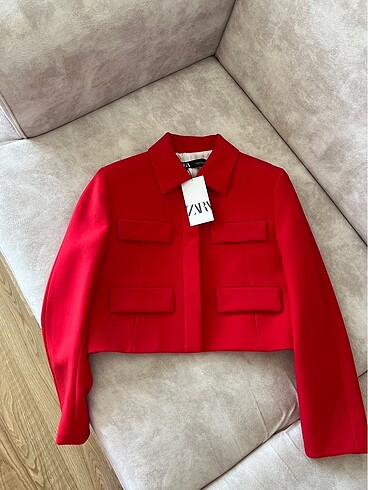 Zara Zara kapaklı kısa blazer