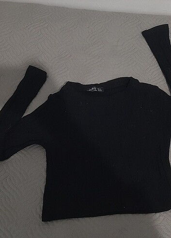 Siyah crop