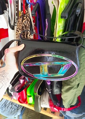  Beden Holograpic Diesel çanta ve cüzdan hediyesi