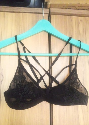 Victoria s Secret Nakışlı Siyah Gotik Sütyen