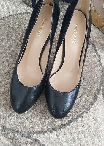 Nine West Siyah Deri Topuklu Ayakkabi