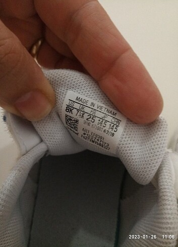 25 Beden beyaz Renk Adidas ayakkabı