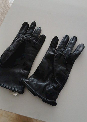 Siyah Deri Kadın Eldiven - Tokalı - Görsel 4