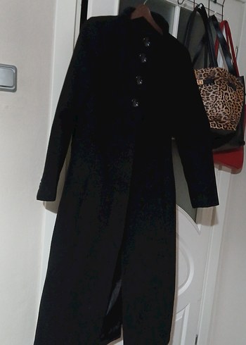 Düğmeli Siyah Uzun Kaban - Görsel 2