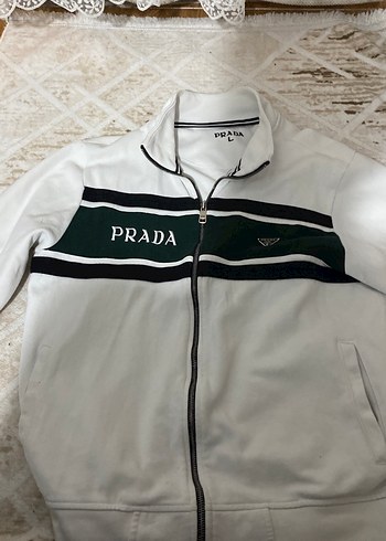 Prada Beyaz Spor Fermuarli Ceket