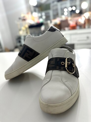 Beden FENDİ AYAKKABI