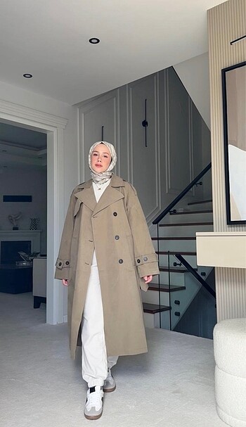 38 Beden LC WAİKİKİ TRENÇKOT