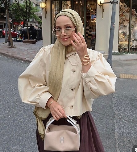 MANUKA KISA TRENÇ